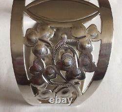 English Shamrock Sterling Silver Napkin Ring Serviette Holder 1929