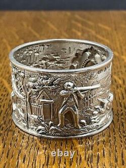 Fine quality sterling silver napkin ring fox hunting Chester 1895