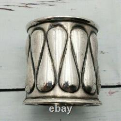 Sterling Silver napkin ring, teardrop pattern, Mono