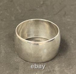 Tiffany & Co. Sterling Silver Round Napkin Ring No Mono Demei