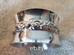 WALLACE round sterling silver NAPKIN RING with Floral Decorative Band