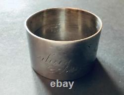 Ancienne Brite Cut Sterling Silver Napkin Ring Virgie Gravure Vers La Fin Des Années 1800