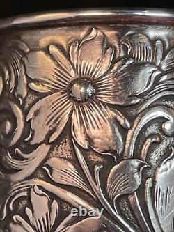 Anneau de serviette en argent sterling repoussé floral William Saart avec le nom gravé de Frank