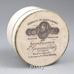 Bague à serviette en argent sterling français antique en forme de coquille, étui, Olier & Caron, 1910-1934.