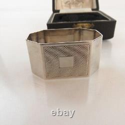 Grand anneau de serviette en argent sterling anglais avec boîte de présentation d'origine