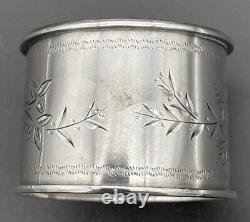 Nom gravé sur un anneau de serviette en argent sterling Nell, Américain du XIXe siècle