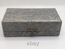 Paire de porte-serviettes en argent sterling anglais ancien dans une boîte, initiale G, d. 1925