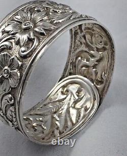 Repousse De Kirk Sterling Nappkin Ring Tout Autour Design 7/8 Large